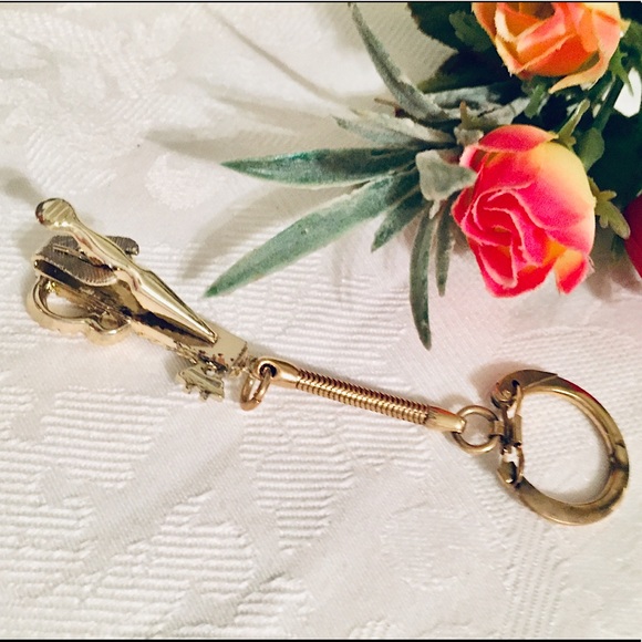 🎸Vintage Blue Rhinestone Guitar Key Chain🎸 - Picture 5 of 6